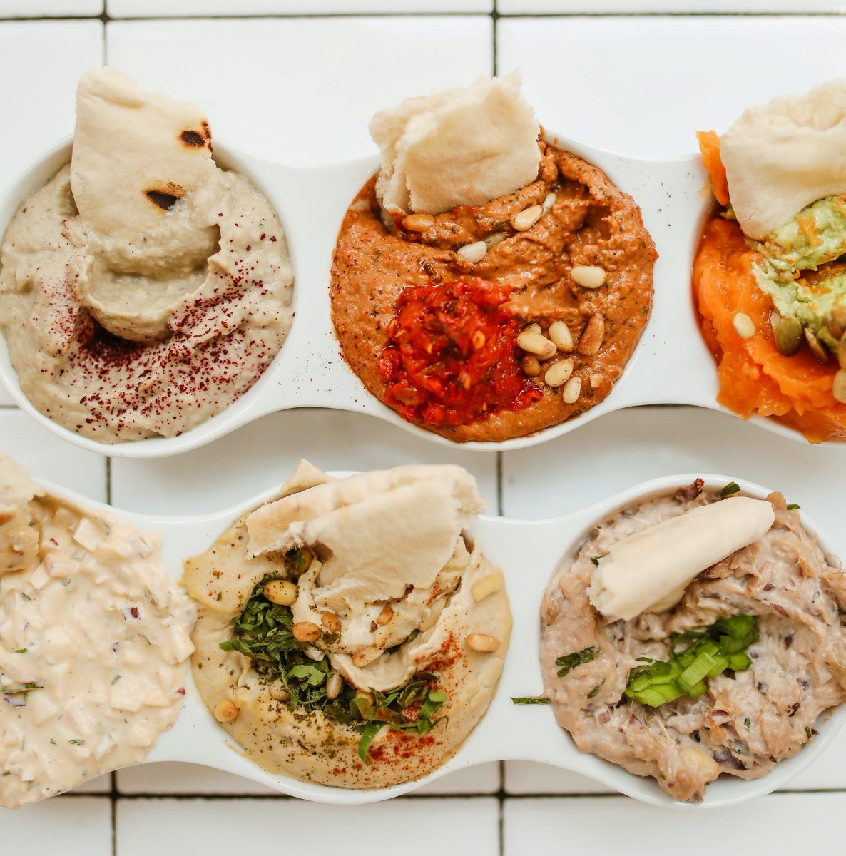 CC Navas (@navascc) on Twitter photo Aprèn a preparar cremes d'untar delicioses al #seminari
HUMMUS I ALTRES CREMES D’UNTAR😋 amb <a href="/zerowastebcn/">ZERO WASTE BCN</a>
🗓️Divendres 26/01 d'11 a 13h
💻Inscriu-te👇inscripcions.ccnavas.cat/MiramModular/b… Aprèn a preparar cremes d'untar delicioses al #seminari
HUMMUS I ALTRES CREMES D’UNTAR😋 amb <a href="/zerowastebcn/">ZERO WASTE BCN</a>
🗓️Divendres 26/01 d'11 a 13h
💻Inscriu-te👇inscripcions.ccnavas.cat/MiramModular/b…