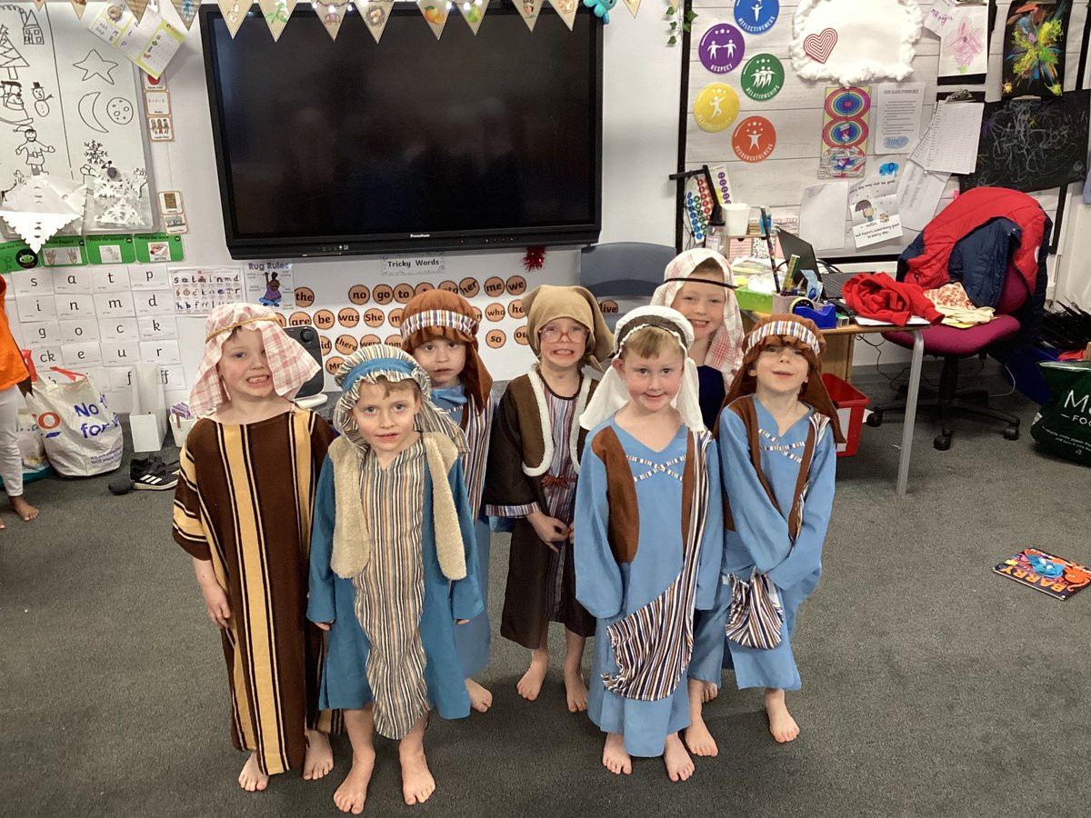 clifton_class2's tweet photo. Nativity 2023 🎶👏🏽 https://t.co/d1TDOdK8gJ