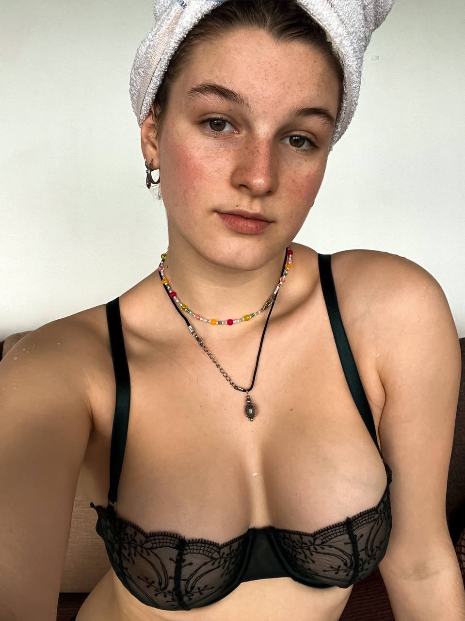 Carly on X: @thirstypeoples Use me t.coVoAki0swqZ  X