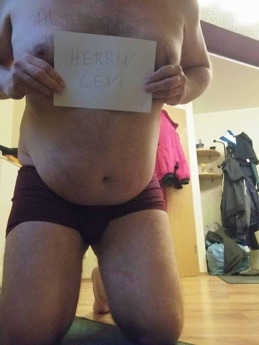 kim_Leni94's tweet photo. Heute ist mein Wichs-Sklave nun schon 2 Monate bei mir 😈 er kommt gerne für mich nach Anweisungen und genießt es auch zu schlucken 😈 treue Sklaven sind und bleiben die besten. 
#Sklave #slave #mistress #Herrin #goddess #femdom #Sub #wichs #treu https://t.co/mZOsJUFx9E