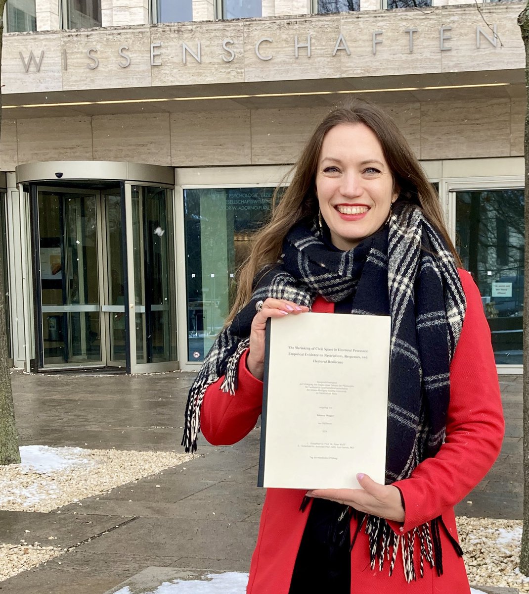 Big day! Finally submitted my #PhD at Goethe University today! Greatful for the great years @PRIF_org and my supervisor Jonas Wolff. Thanks to all my wonderful colleagues, the @edp_network and @ElectIntegrity, particularly @HollyAnnGarnett for being my second supervisor!