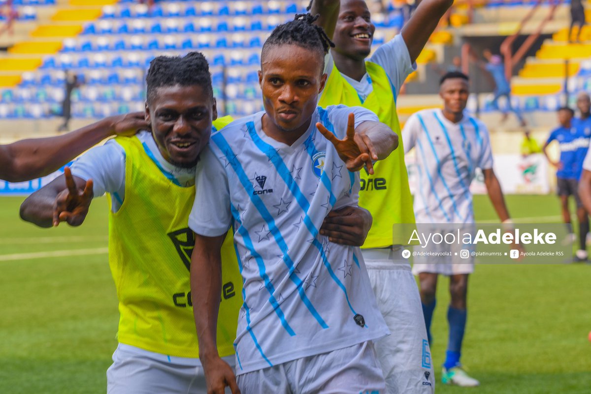 Adelekeayoola1's tweet photo. The game lived up to the hype around it.
A good point on the road for the Gbenga Ogunbote side, but a disappointing result for Sporting Lagos.
SPORTING LAGOS 2-2 SHOOTING STARS
#SPOSHO
#NPFL24
#NPFL24XPlatinumNews https://t.co/oeSNaQ4q7Q