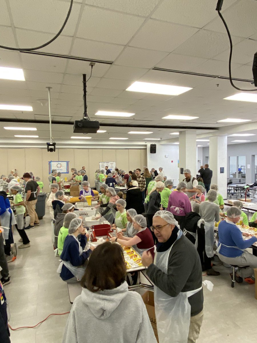 Ross Mandel tweet media