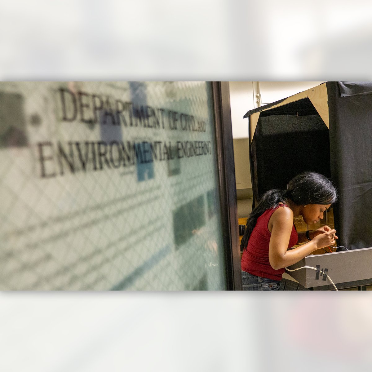 WGVUPublicMedia's tweet image. Tonight, @POVdocs brings you the story of a Ghanaian MIT alum who follows four African students striving to become agents of positive change for their home countries. &quot;Brief Tender Light&quot; is on #WGVU at 9:30pm. #POVdocs #POVPBS