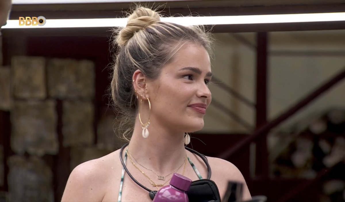 yasminbrunet1's tweet photo. Ela! 🐚🧜🏻‍♀️ #TeamYasmin #BBB24 https://t.co/1AiIW8ByIp