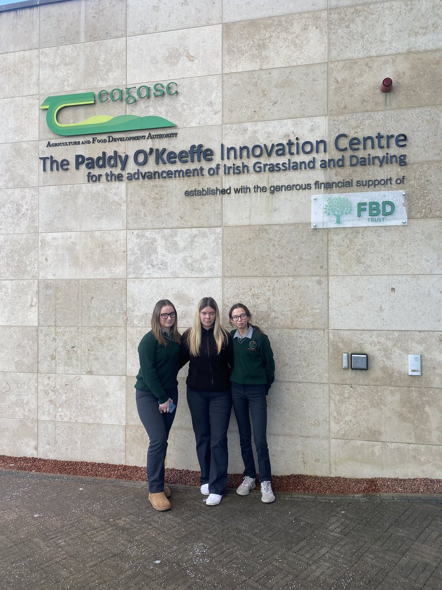 McGannMargo's tweet image. Destination Fermoy @teagasc Moorepark @IrishAngusBeef Competition interview stage. Best of luck @FriaryCollege #womeninag 🐄