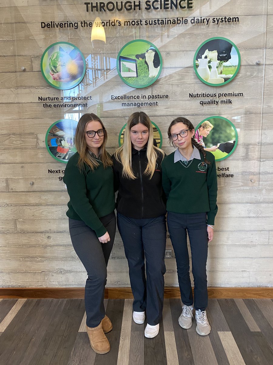 McGannMargo's tweet image. Destination Fermoy @teagasc Moorepark @IrishAngusBeef Competition interview stage. Best of luck @FriaryCollege #womeninag 🐄