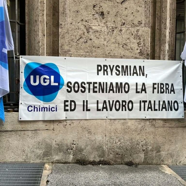 ‼️Vertenza FOS PRYSMIAN  di Battipaglia‼️

🔹Il punto con il Segretario Nazionale UGL CHIMICI Eliseo Fiorin 
📻 Ascolta l’intervista :

radioalfa.fm/vertenza-prysm…

#UGL Ugl Confederazione Radio Alfa <a href="/follower/">follower</a> #FOS #prysmian Ugl Chimici Salerno Ugl Salerno