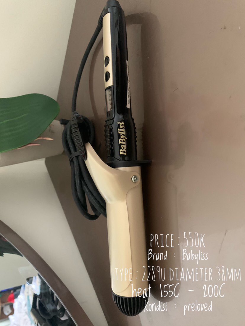 bloomyalice's tweet photo. @j33zzyy adaaa curling iron babyliss kak, jual rugi ajaaa https://t.co/DRsBfd56iu