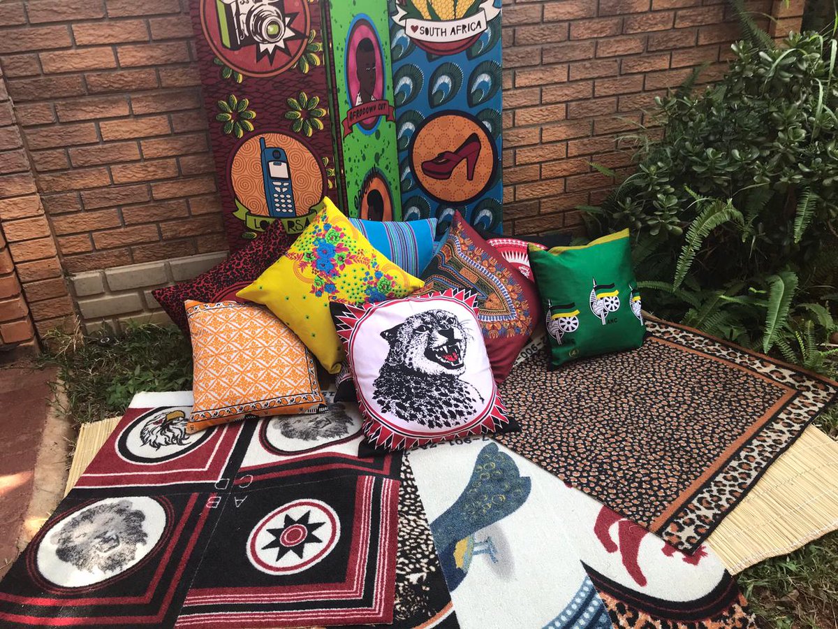 house_kanga's tweet photo. houseofkanga@gmail.com 🇿🇦Rugs, Cushions, Fleeze blankets, Wall paper, Wall Art https://t.co/w7DuQLspou