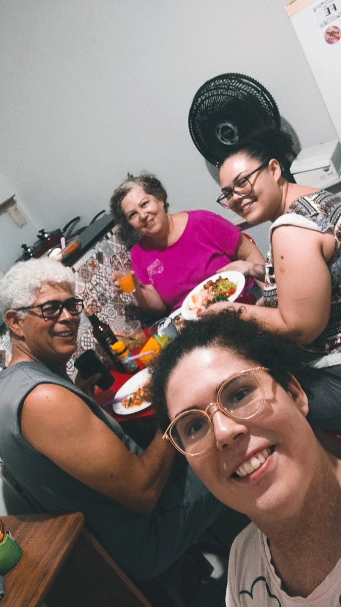 vickycandy__'s tweet photo. Ontem teve o primeiro almoço de família Aki em casa ( KitCandy) https://t.co/7evjnpcDyH