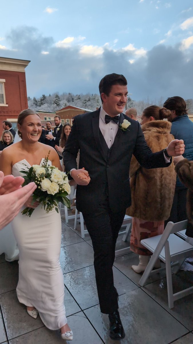 GoldenBearParty's tweet photo. Congrats from GBP to two Golden Bear Legends on their wedding this weekend in a true ADK winter wonderland!!! Best wishes to the Liggio's!!! #MurphyandRob #GoldenBears #ChosenOnes #hotelsaranac #shotski #thanksfornochickfightsmurphyunlikeourparties #isEstillatthebowlingalleybar? https://t.co/p0WT9cDeQc