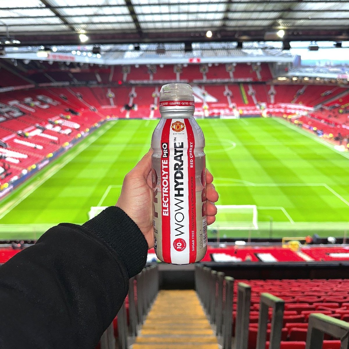 Did you see our NEW Red Cherry flavoured Electrolyte PRO water at Old Trafford Yesterday? 💧🍒 With @manchesterunited we've created the ultimate hydration drink to help everyone be their best, on and off the pitch! 💪 Find out when it is being released and more 👀 #NewRelease