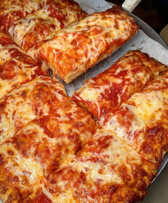 WHATSFORDlNNER's tweet photo. Cheese Pizza https://t.co/DgGmQwbuWV