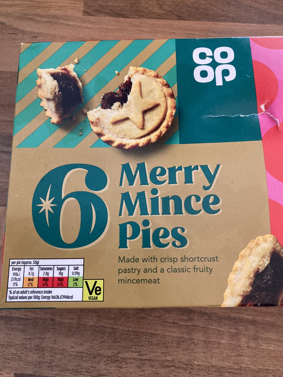 Day18 - The assault on the Christmas leftover Chocolate & Biscuit (Mince Pie!) Mountain continues with these Mince Pies by @coopuk 👍🥳 #Christmas #Food #foodblogger #Foodie #mincepies