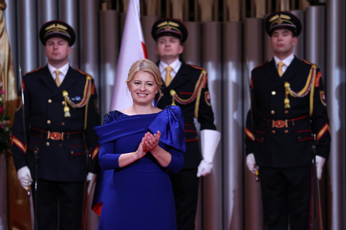 The state decoration - Cross of Milan Rastislav Štefánik conferred upon Marína #Paulíny in memoriam. To honour a remarkable Slovak woman acting as VP of Czechoslovak @RedCross in the UK. Thank you President @ZuzanaCaputova for Marína´s memory and legacy coming back to life.