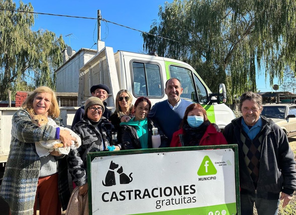 jplopezuy's tweet photo. 7.100 animales castrados en tres años de gestión

Llevamos más de 33km asfaltado en tres años de gestión

14 barrios del territorio con una mejora en calidad de vida en tres años de gestión 

Y más proyectos que fuimos trabajando en el @MunicipioFmvd 

Seguimos #CreciendoConVos https://t.co/c7P4VMKZi6