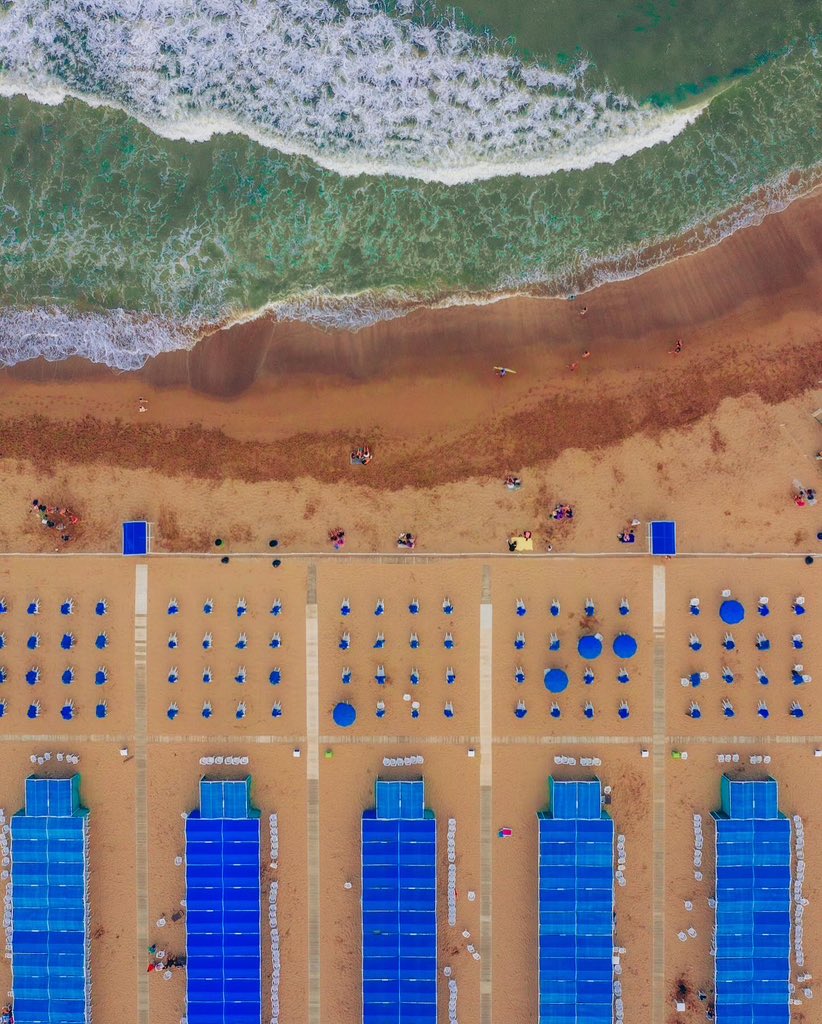Juanchi_Ugalde's tweet photo. Minimalismo de verano. ⛱️🚁

Mar del Plata, Bs As. Argentina 📍🇦🇷 https://t.co/HxbkSBfEKx