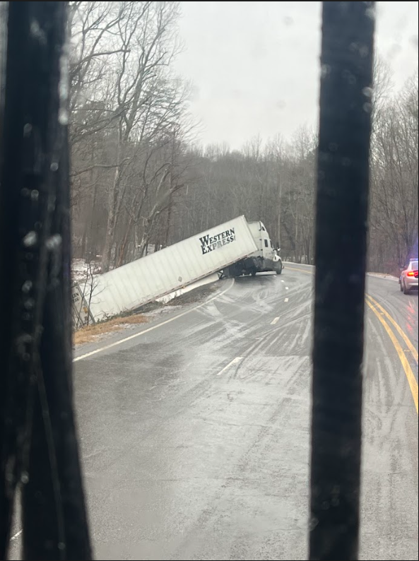 From ALEA: A single-vehicle crash that occurred at approximately 11:27 a.m. Monday, Jan. 15, has caused road blockage. The lanes on Alabama 117 near Jackson County 14 are closed and will be for an undetermined amount of time.