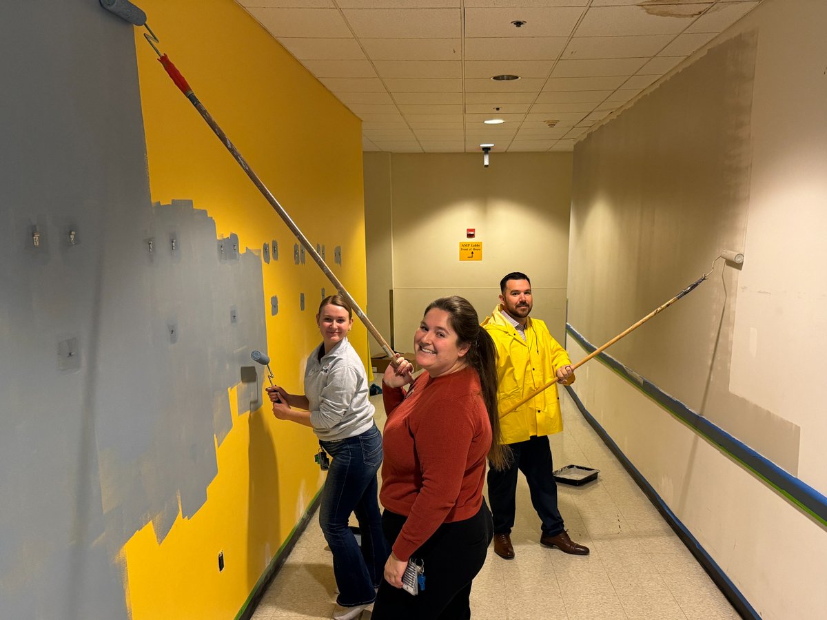HersheyJobs's tweet photo. Thank you to our #HersheyPA team members who answered the call to give back today and worked alongside several partners in our community during our #DayOfService!
#HersheyJobs #MLKDay #MLKDayON https://t.co/7v6ZbL1LRq