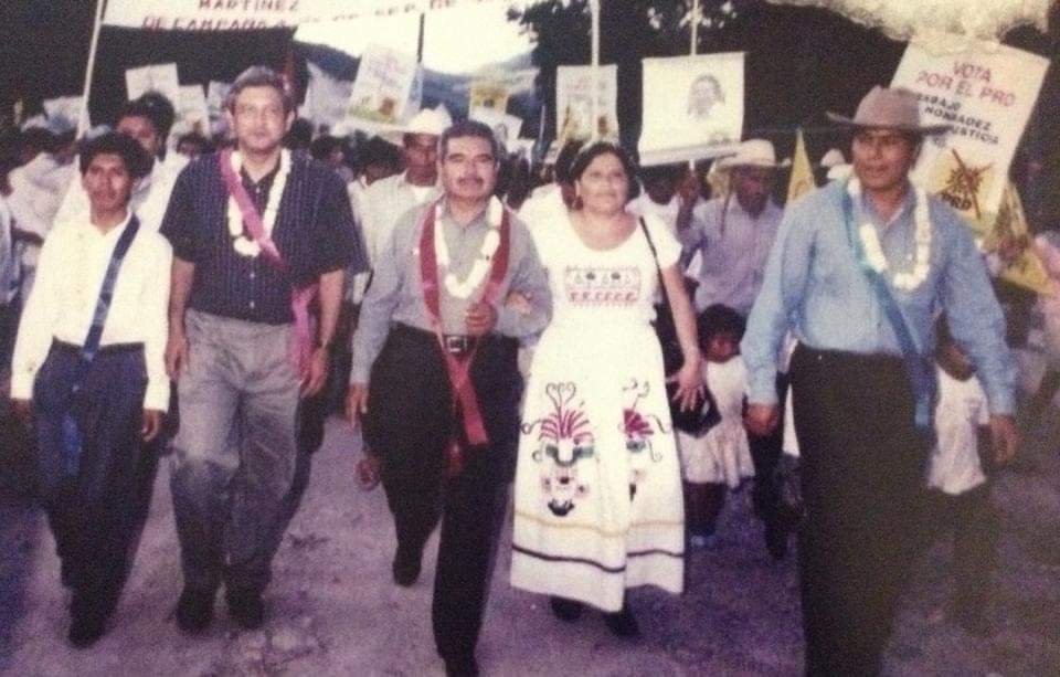 Hoy votamos el dictamen con Proyecto de Decreto para que en el salón de Pleno del <a href="/congresogro/">Congreso Guerrero</a>  para que se inscriba el nombre del Maestro Othón Salazar Ramírez con letras doradas como un reconocimiento a su labor incansable por los más desprotegidos.