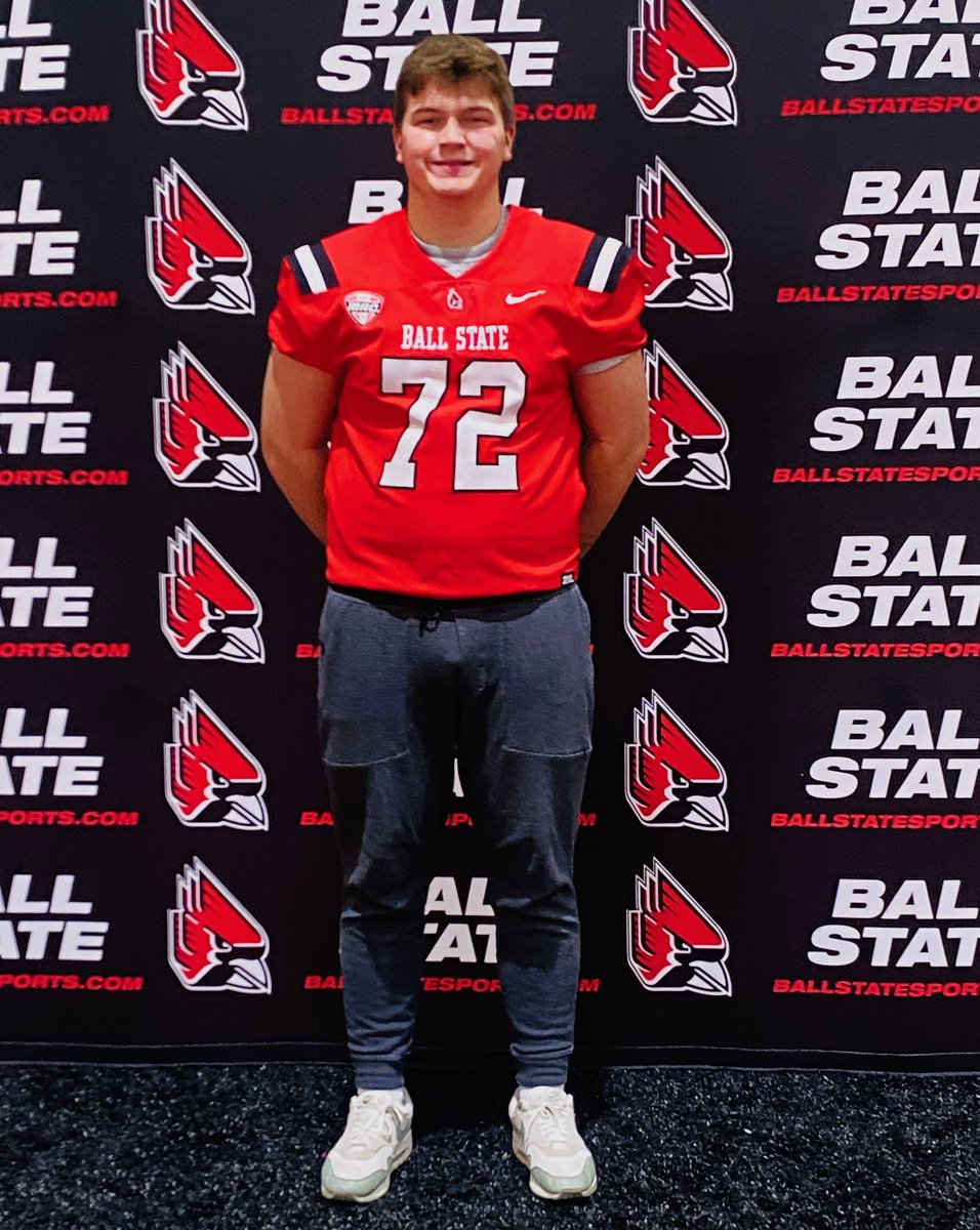 DeiterHartwig72's tweet photo. After a great Junior Day visit and  conversation with @CoachJohnson64 and @BSUCoachNeu, I am proud to say that I have received my first offer from my Dad’s Alma Mater Ball State University. https://t.co/FNSFFkFAx0