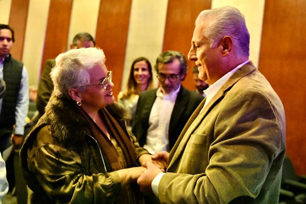 RomanCepeda's tweet photo. Un gusto asistir a la presentación del Informe Anual de Resultados del @museoarocena 🖼️.

Mi reconocimiento al consejo, directivos y personal por el trabajo realizado durante el 2023 en este icónico recinto cultural de #MiQueridoTorreón❤️. ¡Enhorabuena! 

#TorreónSiemprePuede 🙌🏻 https://t.co/rOR7Yjx91F