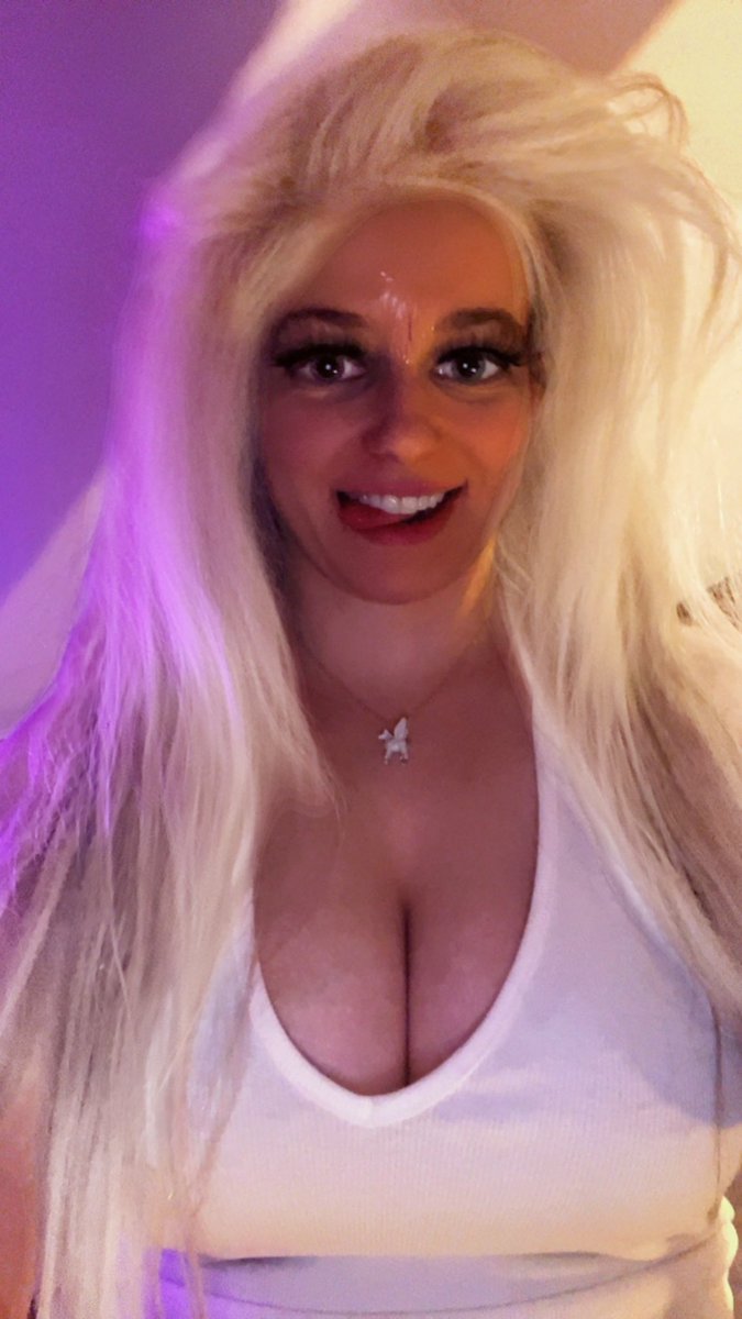 BarbieLoveDoll's tweet photo. Snap me? 👉 https://t.co/ot6SNMZthV #sexygirl #hotgirl #bombshellblonde https://t.co/uOLZU9NkAn