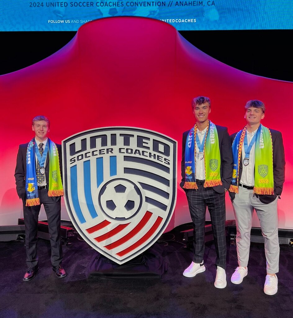 cincyunited's tweet photo. CONGRATS! to CUP Project 60 players Bradley Poppell (Moeller), Drew Gaydosh (Centerville) and Alex Free (Troy Christian) for being named HS All-Americans! Bradley will be attending Air Force next year, Drew (a 2x AA!) will be playing at Indiana and Alex will be at UD.  Way to go! https://t.co/jiycn1bVrB
