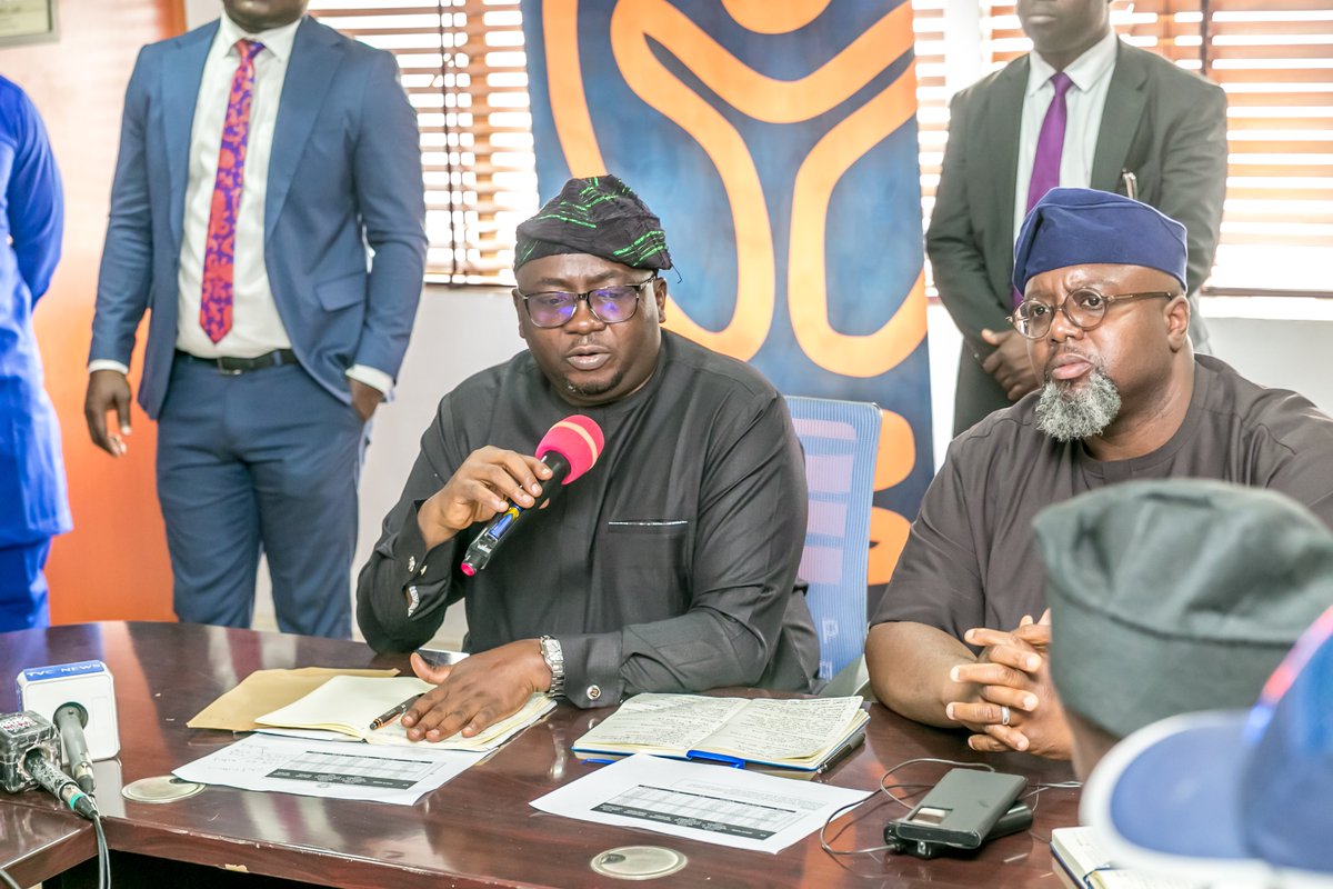 IBEDC_NG's tweet photo. Earlier today, Honorable Minister of Power, Chief Adebayo Adelabu and his team visited the IBEDC HQ, marking a significant step forward in strengthening collaboration between the public and private sectors for electricity development within the franchise.
#ibed #betterservice https://t.co/VD6juGu0ZR