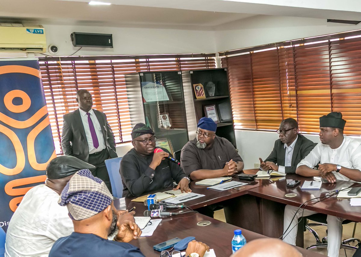 IBEDC_NG's tweet photo. Earlier today, Honorable Minister of Power, Chief Adebayo Adelabu and his team visited the IBEDC HQ, marking a significant step forward in strengthening collaboration between the public and private sectors for electricity development within the franchise.
#ibed #betterservice https://t.co/VD6juGu0ZR
