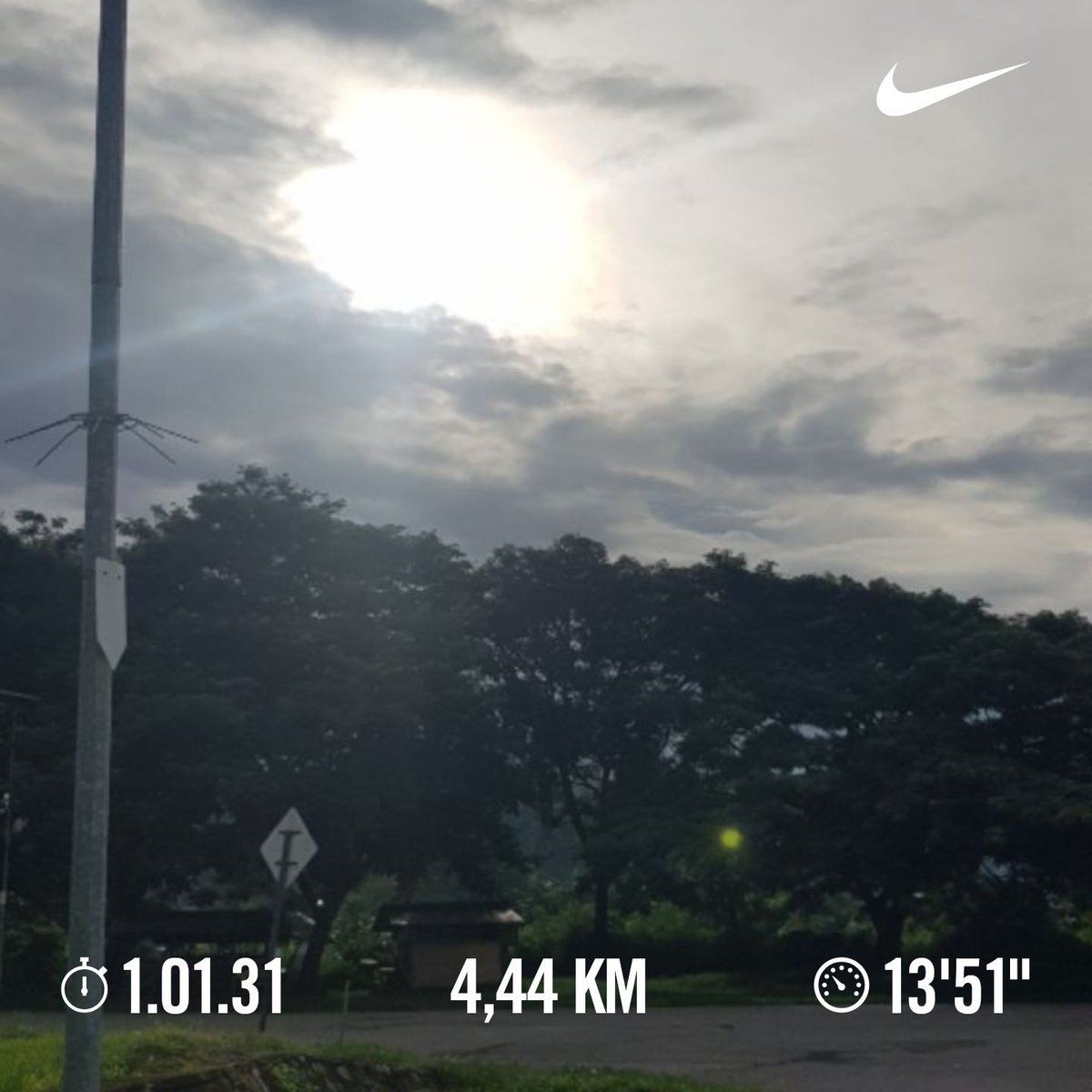 maya_ira17's tweet photo. Lumayan walaupun hanya jalan 💪💪 https://t.co/HZv6HXuHXa