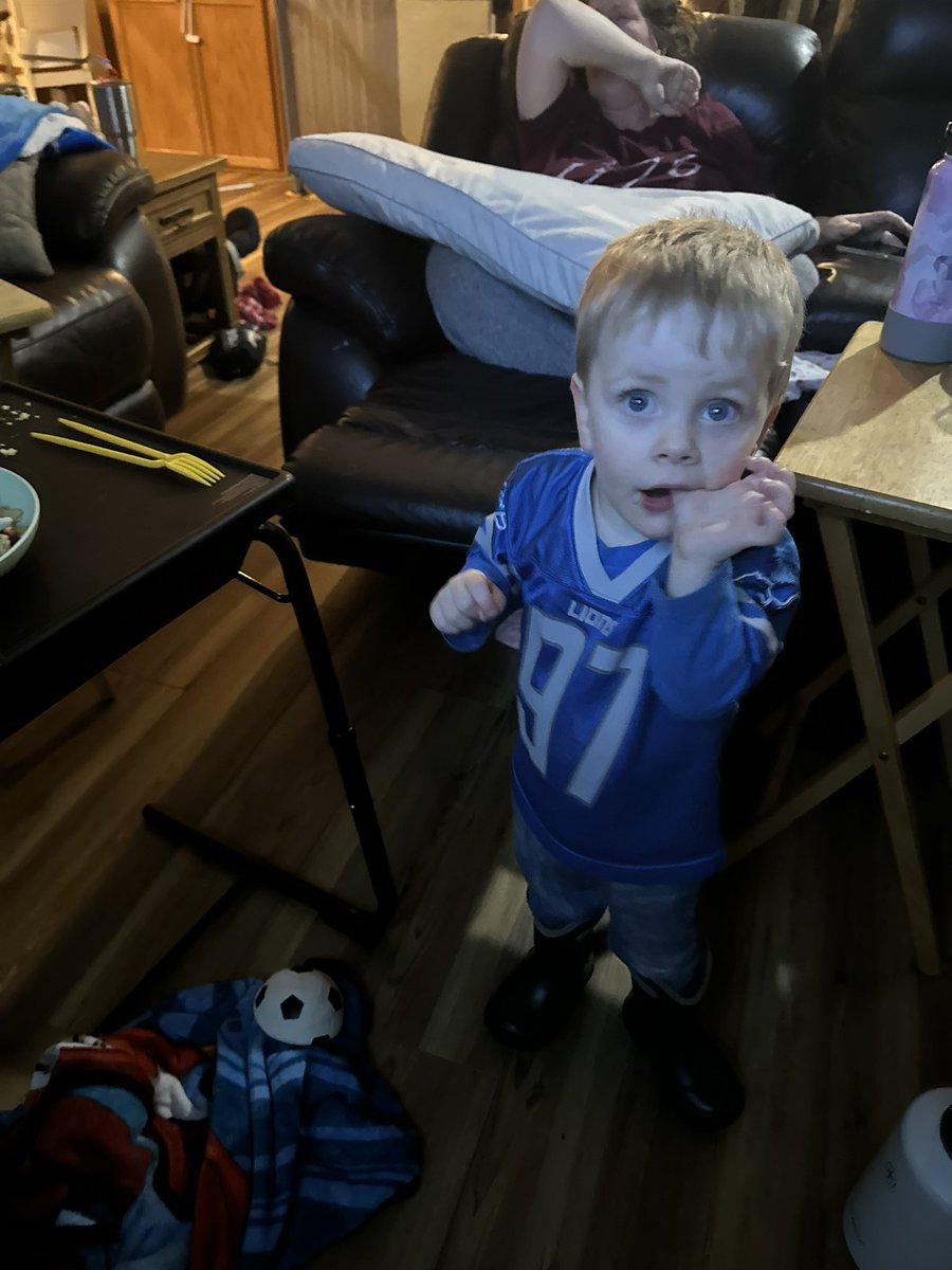 KySy444's tweet photo. @aidanhutch97 @Lions My boy had to go to bed before the game ended last night. He refused to take off his jersey. The first thing he said when he woke up this morning was Go lions! https://t.co/Ei1hsAp23j