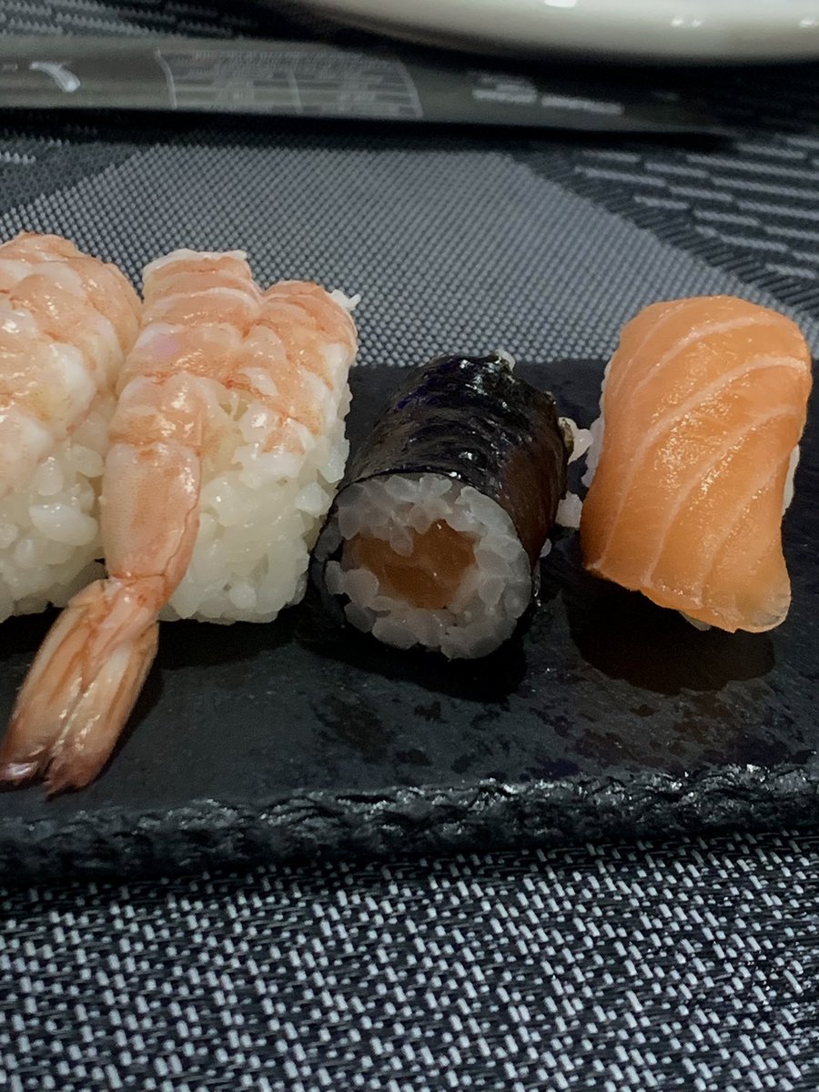 un cuore nel sushi, sarà un segno