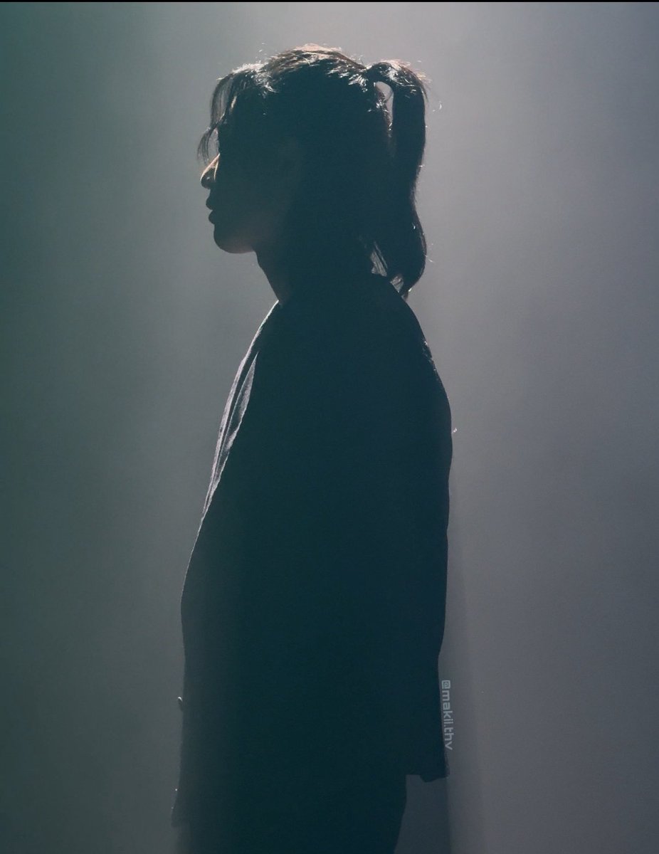 makiithv's tweet photo. THEOS SILHOUETTE ? #THEO #P1H #P1Harmony #P1HarmonyinLondon #P1ONEER #피원하모니 https://t.co/85Yj1iN8hE