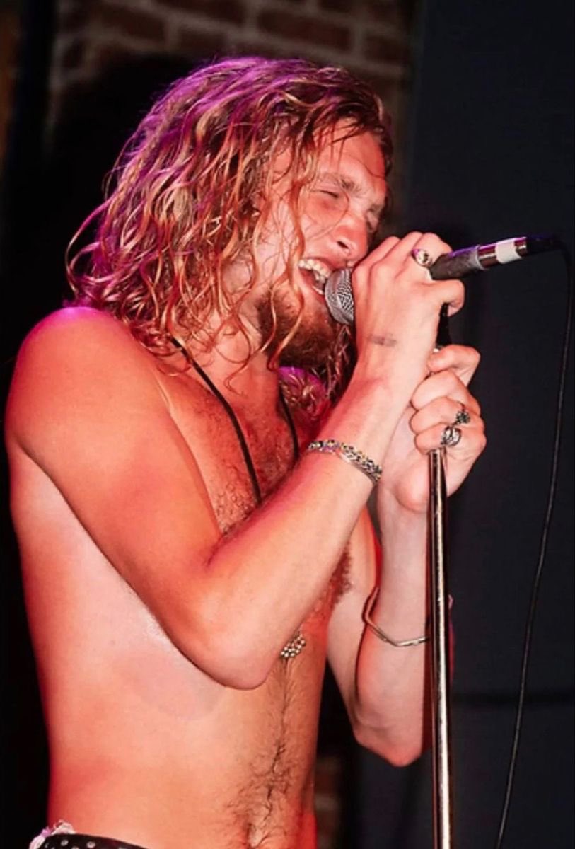 layne staley and jerry cantrell in 1990.