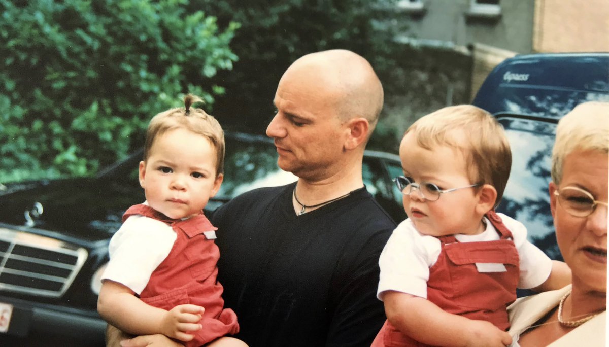 ODemeulemeester's tweet photo. 24 and still killing it with my twin, happy birthday to us✨🫶🏼 #birthdaytwins https://t.co/tULZED7TdQ