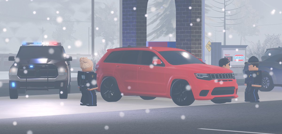 GTRP_ERLC's tweet photo. Due to the recent amount of snow within the Greater Toronto Area, Ontario Provincial Police constables are cracking down on unsafe drivers during these hazardous conditions. Remember the roads are wet, icy, cold and snowy therefore, drive with caution out there! ❄ @PRC_Roblox https://t.co/MxoB0MAobL