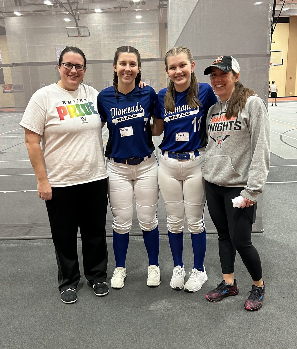 Elin Ludvigson (@elinludvigson11) on Twitter photo I was lucky enough to do my first camp ever with my sister at <a href="/WartburgSB/">Wartburg Softball</a>!! Thank you so much to the coaches <a href="/OfficerMueller/">Jamie Mueller</a> and <a href="/taylord2013/">Taylor Dickson</a> and the players. I loved trying some new drills and talking to new people! <a href="/WD14uJE/">Wasco Diamonds 14UJE</a> <a href="/JasonSEdwards21/">Jason Scott Edwards</a> I was lucky enough to do my first camp ever with my sister at <a href="/WartburgSB/">Wartburg Softball</a>!! Thank you so much to the coaches <a href="/OfficerMueller/">Jamie Mueller</a> and <a href="/taylord2013/">Taylor Dickson</a> and the players. I loved trying some new drills and talking to new people! <a href="/WD14uJE/">Wasco Diamonds 14UJE</a> <a href="/JasonSEdwards21/">Jason Scott Edwards</a>