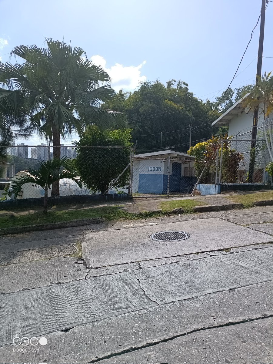 bertietejada's tweet photo. La estación de bombeo de Altos de Santa María o no esta funcionando o simplemente el @IDAAN está regulando el agua en el área, uno al día por el gusto. Sólo hay agua de 11:30pm a 6am todo el día sin agua desde el 8 de enero. @311Panama @AltosStaMaria https://t.co/GK0ER0XDgE