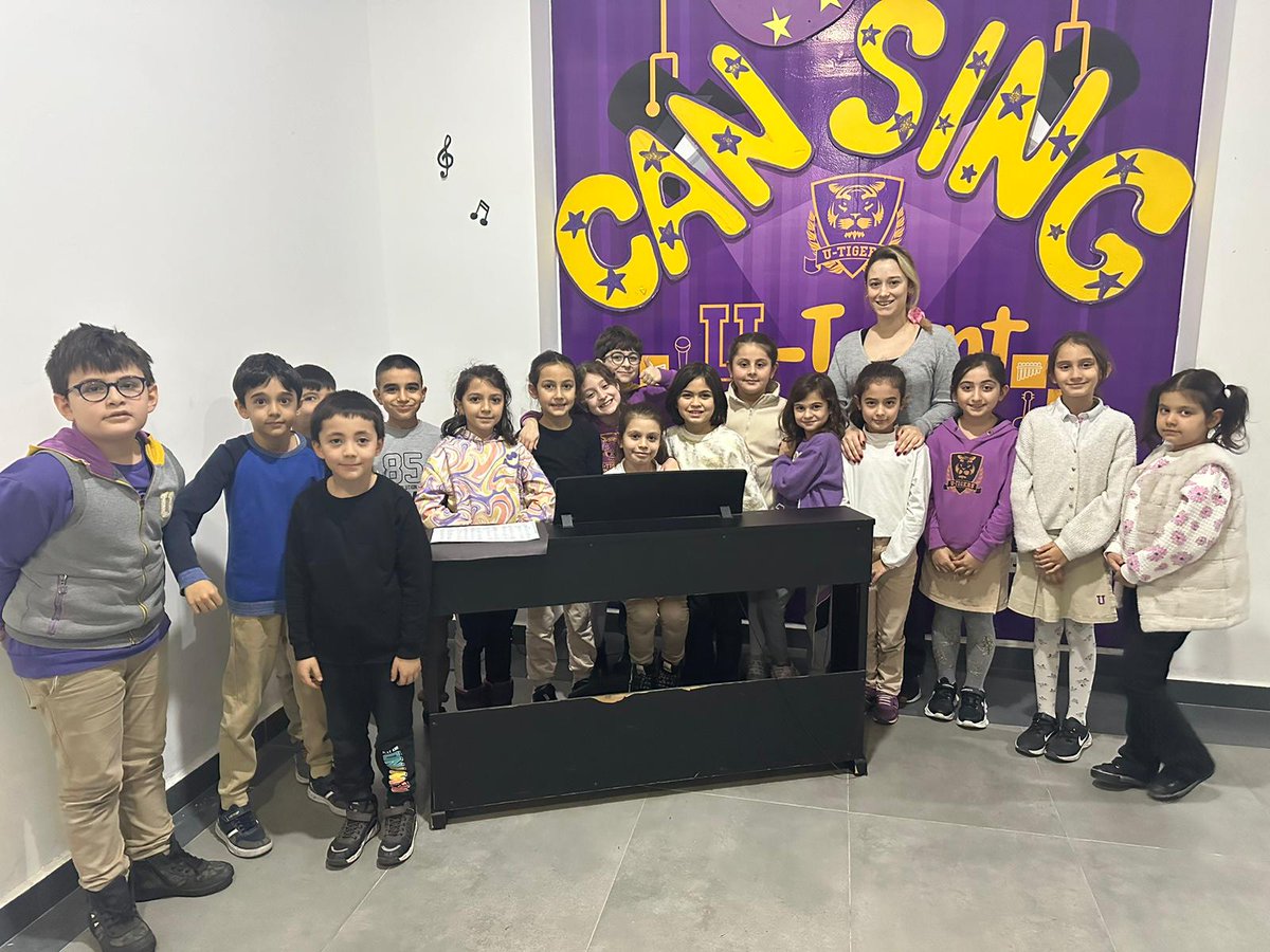 UOCalli's tweet photo. İLKOKUL HAFTANIN MÜZİSYENİ ŞERİFE ELA DÜZENLİ🎹
#HaftanınMüzisyeni olan 3/A sınıfı öğrencisi Şerife Ela DÜZENLİ bir süredir piyano eğitimi almaktadır. Bizlere hazırladığı dinleti için teşekkür eder, müzik hayatında başarılar dileriz.🎹🎶 #UğurdaSanatVar #Utalent https://t.co/y2o2mowS5p