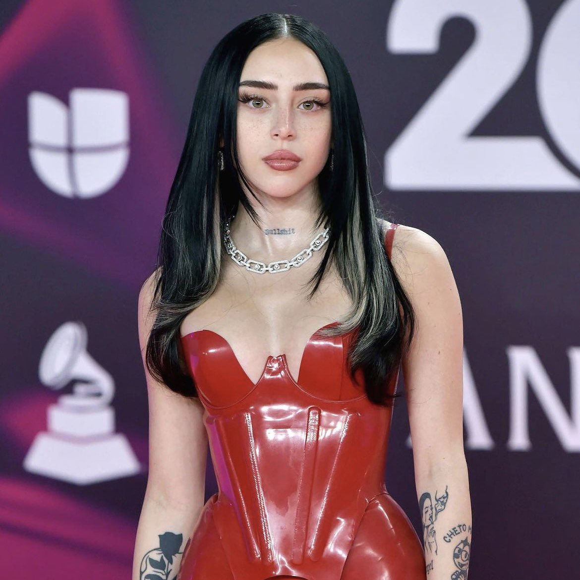 UpdateCharts tweet media