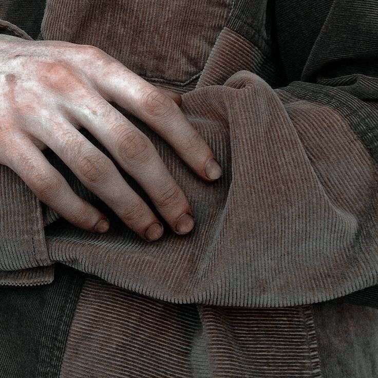 KnightOfIcarus's tweet photo. Trying to decide which fic I want to write next… https://t.co/dSBj9XLdai