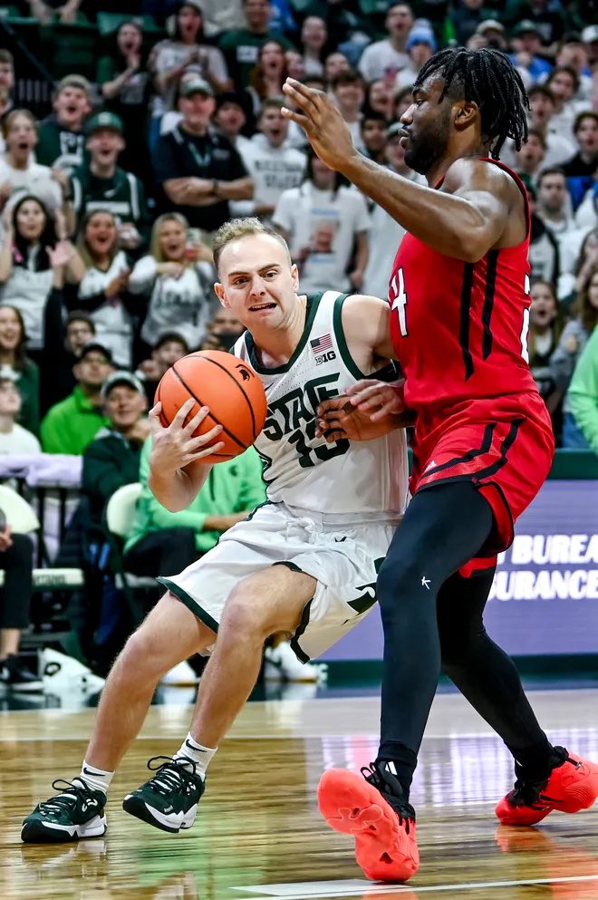 AcctKyle's tweet photo. Which Head Coach’s son runs the state of Michigan?

Steven Izzo: 1 min, 3 points, 1/1 fg, 1/1 ft

Jace Howard: 8 min, 0 points, 0/1 fg, 0/0 ft https://t.co/J8ozVLFqFn