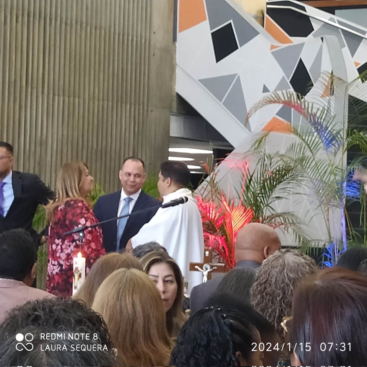 CDCEFuertTiuna's tweet photo. Hoy no es cualquier día. Hoy es el día del maestro y maestra venezolana. El equipo del @CDCEFuertTiuna presente en el acto conmemorativo en el  #MPPE 
@NicolasMaduro 
@_LaAvanzadora 
@CDCECaracas 
@MPPEDUCACION https://t.co/qeoD5BZ2oz