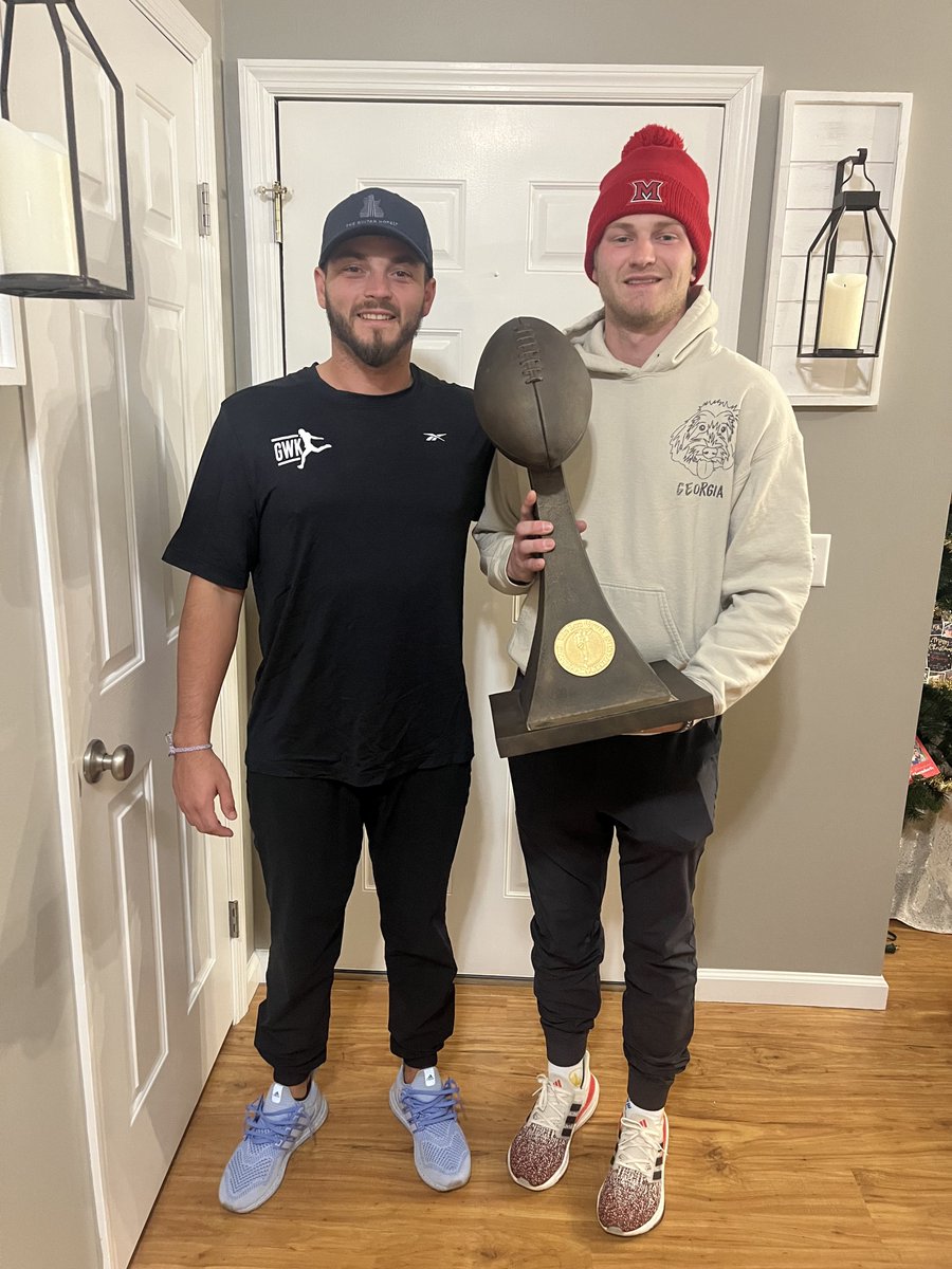 Proud is an understatement 
Family &gt; Everything <a href="/gnicholson99/">Graham Nicholson</a> 
<a href="/LouGrozaAward/">Lou Groza Award</a> 
#GWK #LouGroza