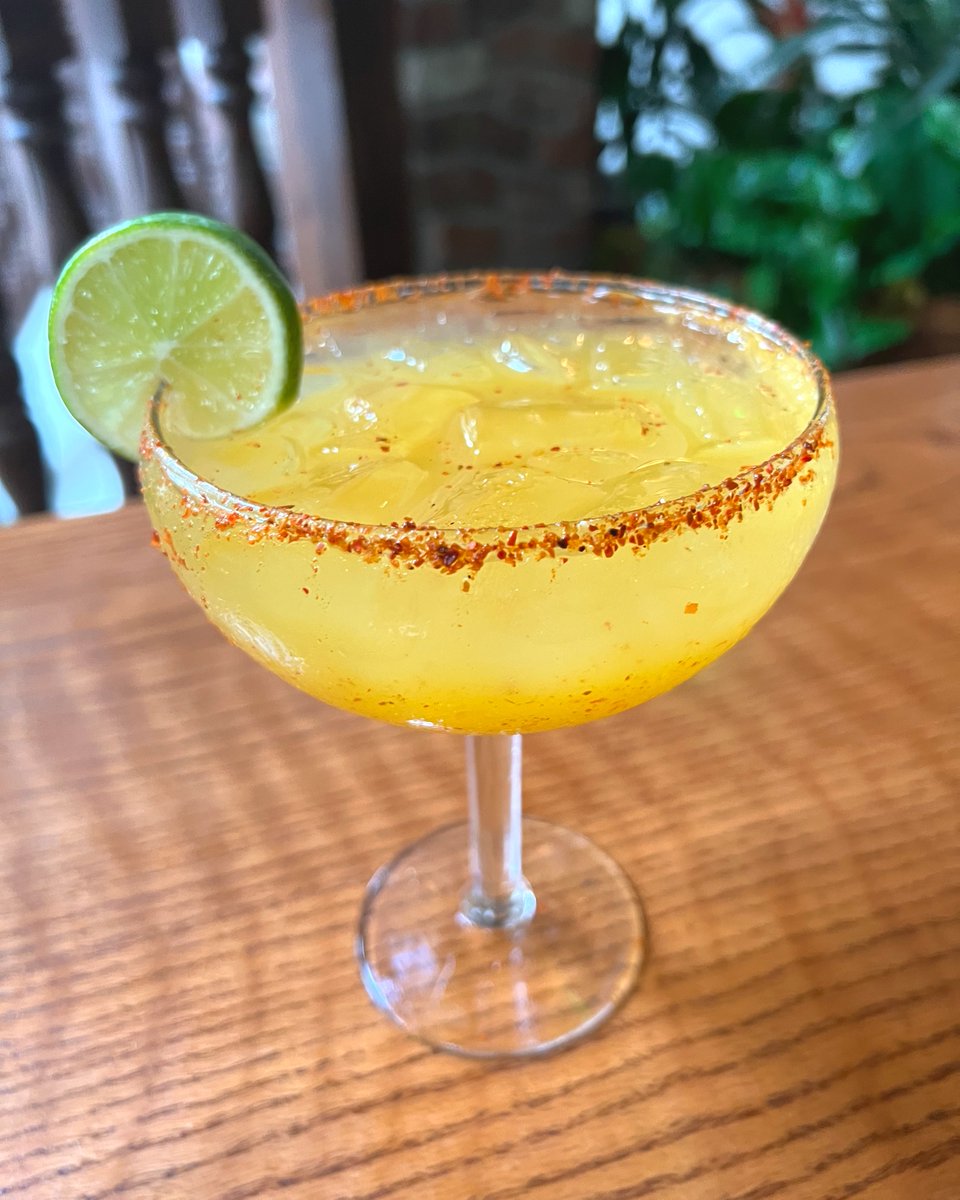 While the weekend may be over, that doesn't mean the party has to stop! Come in and try one of our delightful margaritas and don't let #margaritamonday pass you by.  ¡Salud!