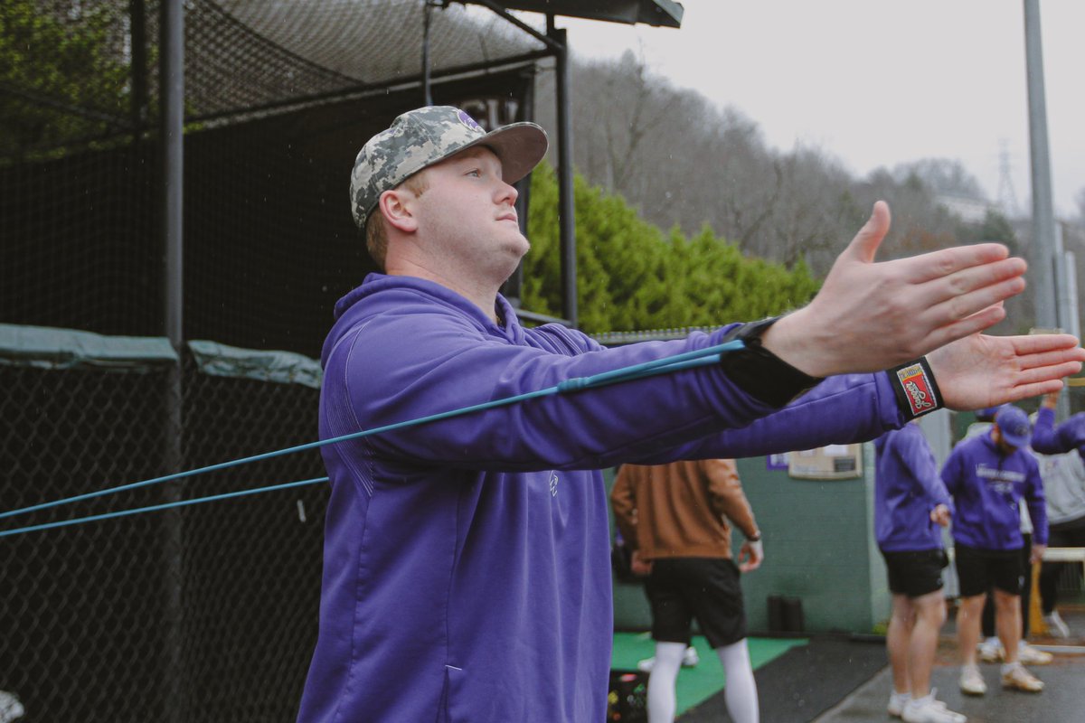 The cats are back! #wcubaseball