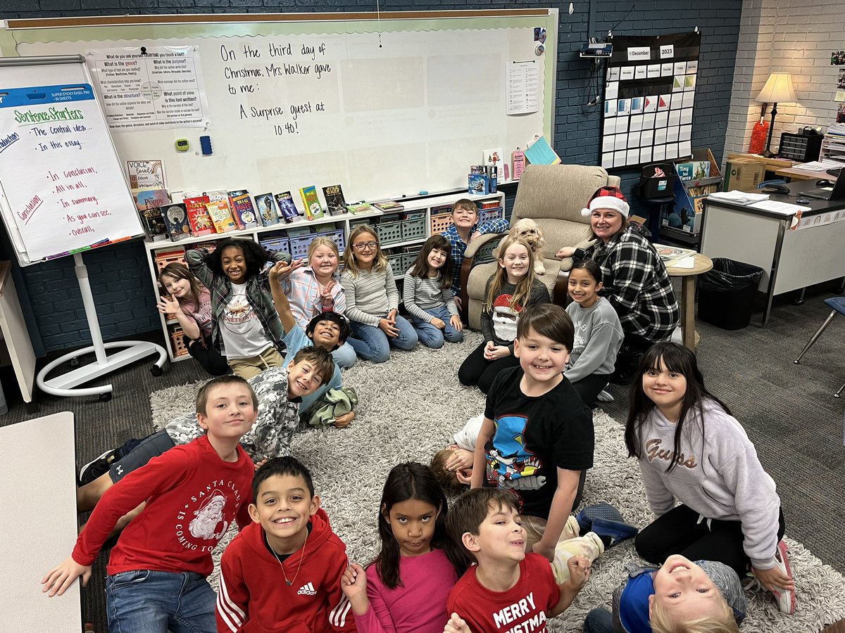 MrsWalker_WHE's tweet photo. We loved having @cindybarker79 come and read with us... and of course Paisley was an added bonus! https://t.co/QZI2JhNzWT