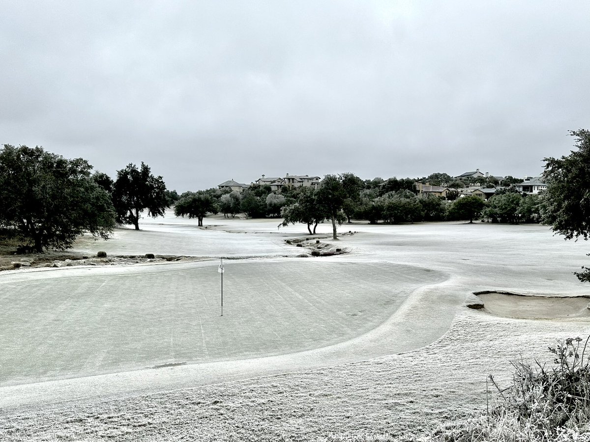 Chilly morning at the ranch! ❄️ ⛳️ #ranchwinter #freezing #golf